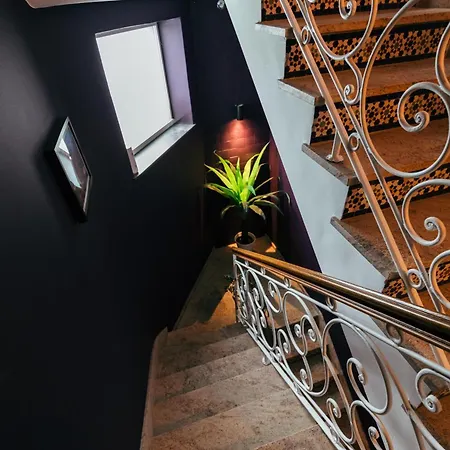 Nour Yetişkin Oteli *