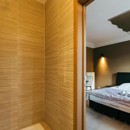 Nour Liefdeshotel Luik