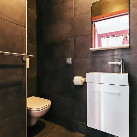 Love hotel Nour