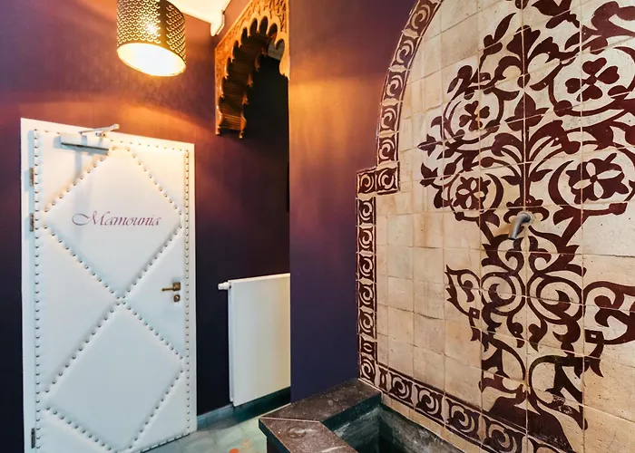 Nour 情趣酒店 列日