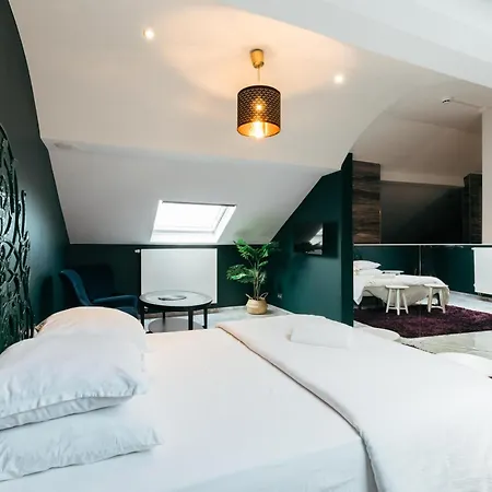 Nour Love hotel *